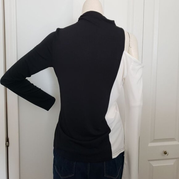 Peak-a-boo shoulder Black and white long sleeve - Picture 5 of 6